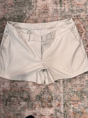 Nike Dri-FIT Women's Light Gray Performance Shorts